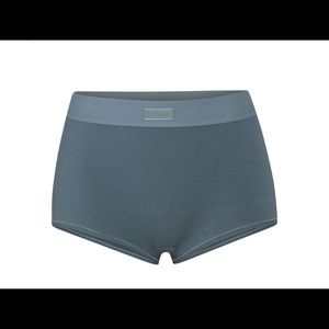 NWT SKIMS Boy Short